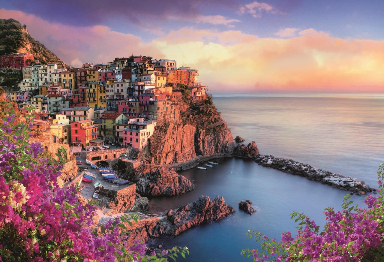 Trefl Puzzle View Of Manarola 1500 Parça Puzzle