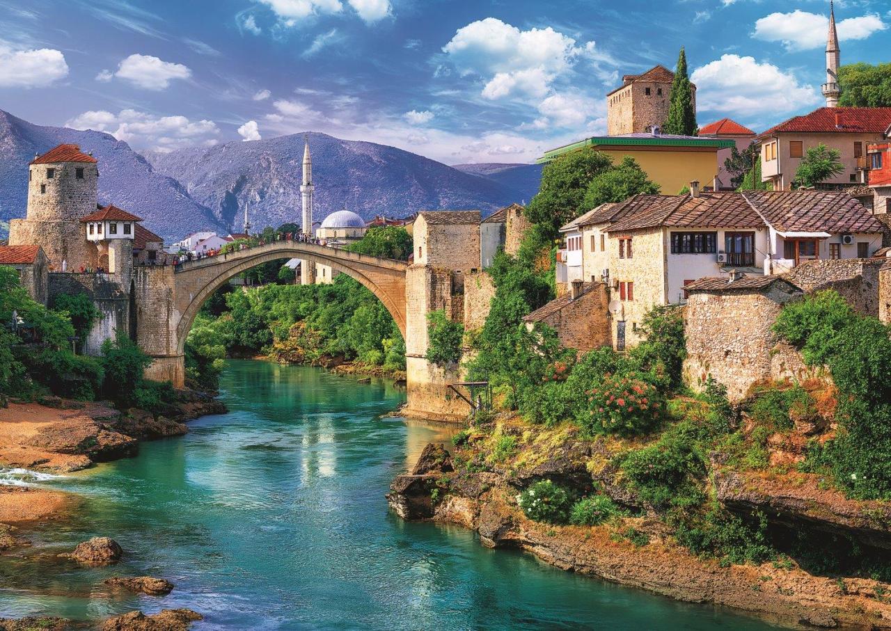 Trefl Puzzle Old Bridge İn Mostar, Bosnia And Herzerg 500 Parça Puzzle